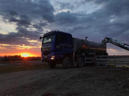 35790965_1930393583849685_7299945468203630592_n